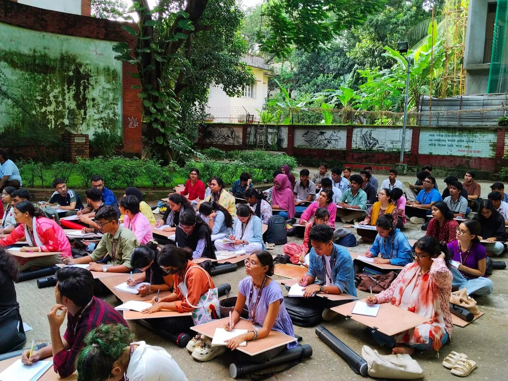বিন্দু’ শীর্ষক চারুকলা ভর্তি সহায়ক কর্মশালা আয়োজন