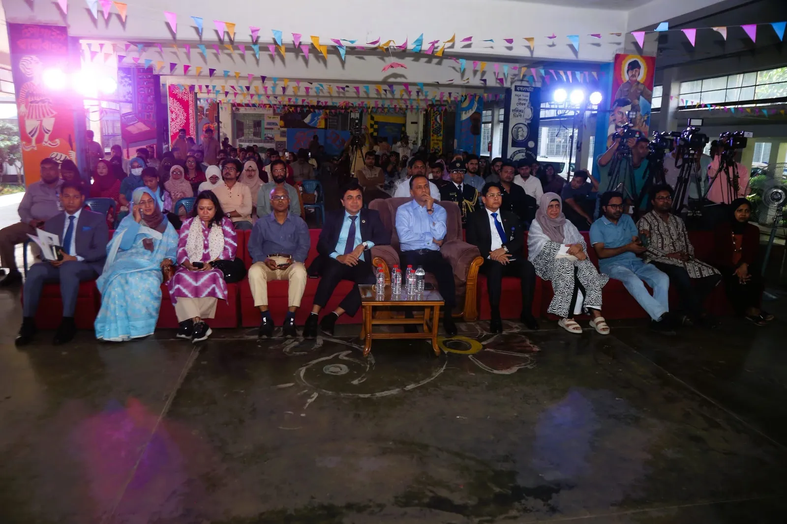 উৎসবমুখর পরিবেশে ঢাবি শিক্ষা ও গবেষণা ইনস্টিটিউটে ৩১তম ব্যাচের নবীনবরণ ও শরৎ উৎসব অনুষ্ঠিত ঢাকা বিশ্ববিদ্যালয় প্রতিনিধি — ছবি 6